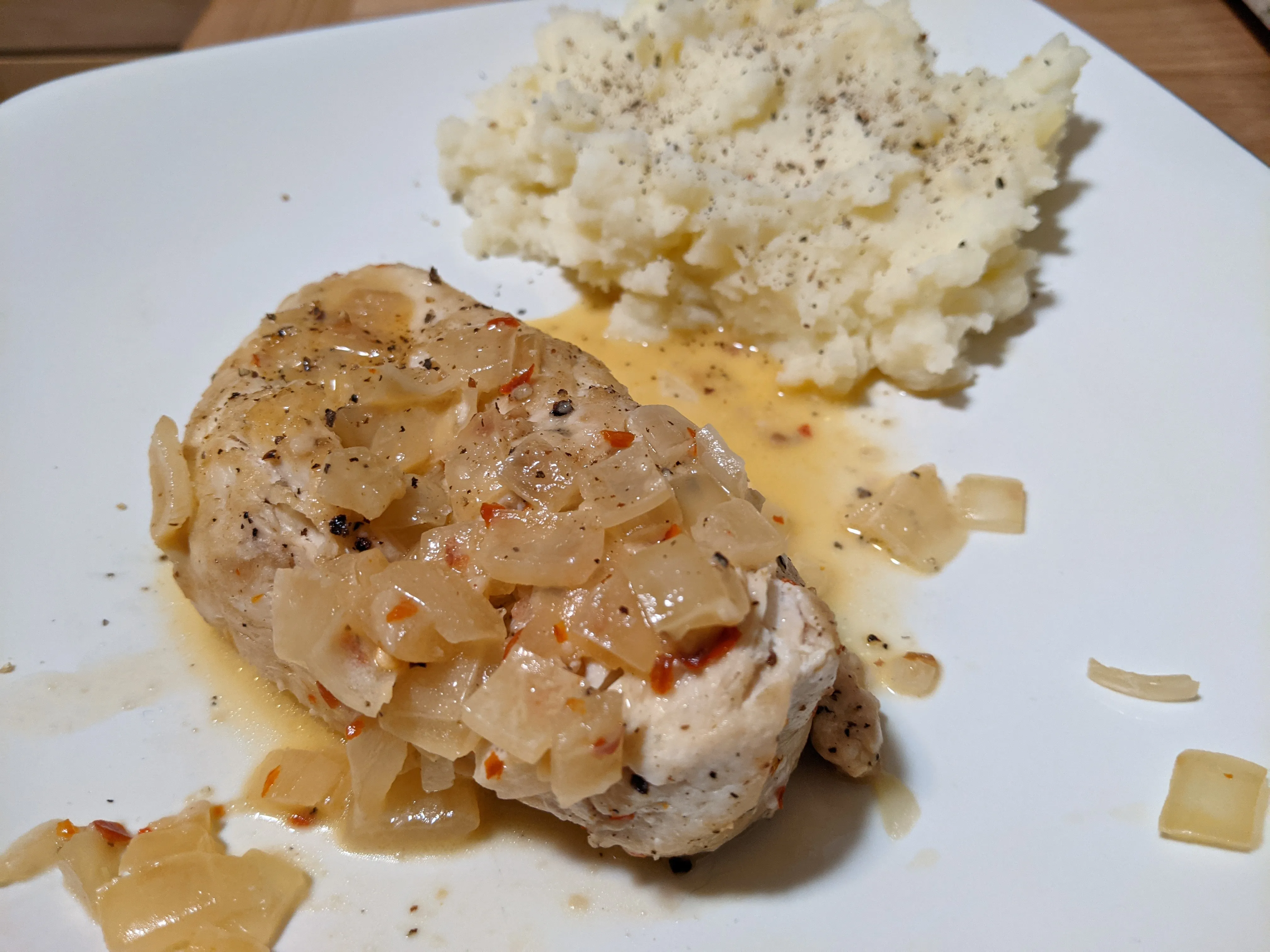 Skillet Chicken with Lemon Garlic Cream Sauce